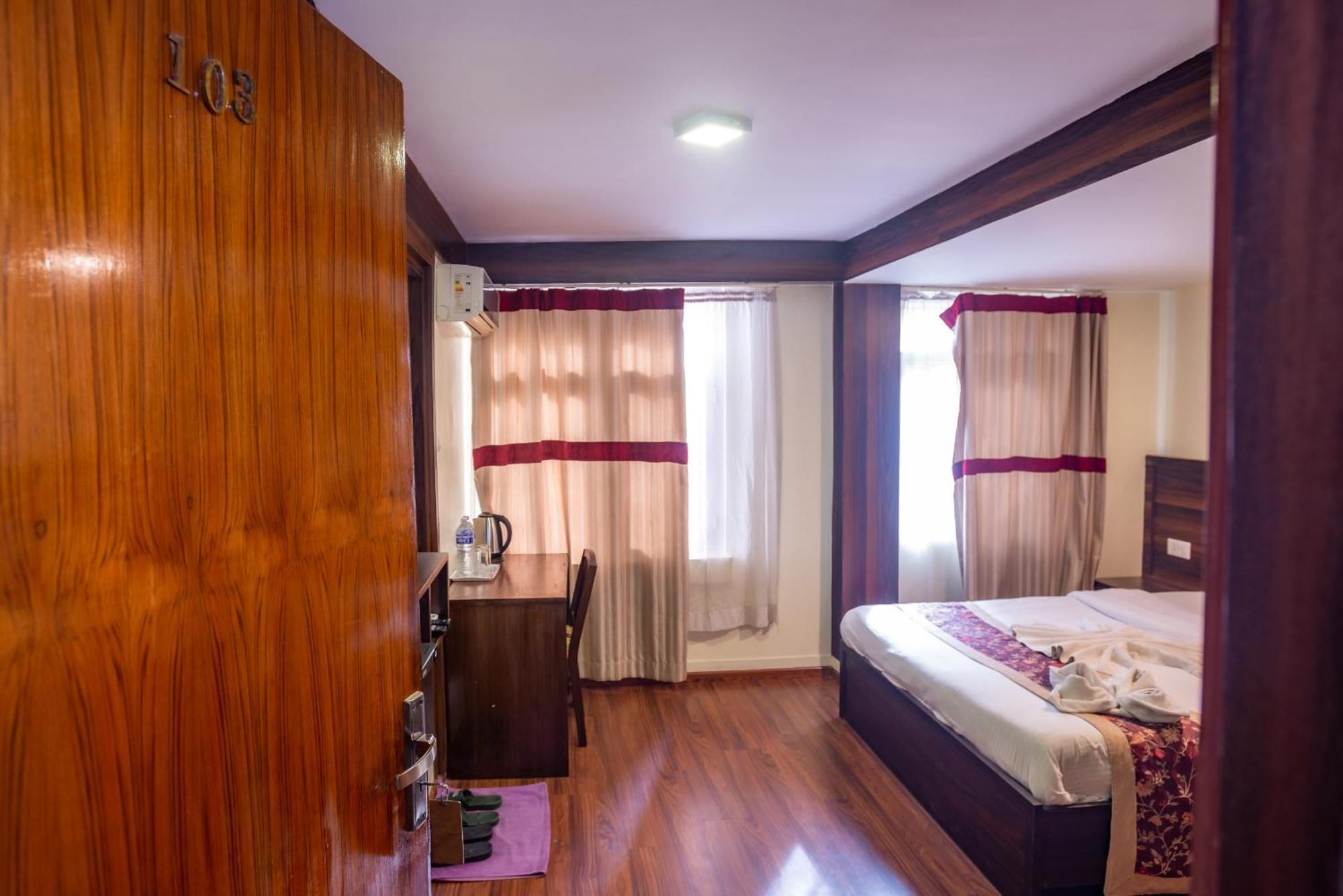 Hotel Yambu Katmandou Extérieur photo